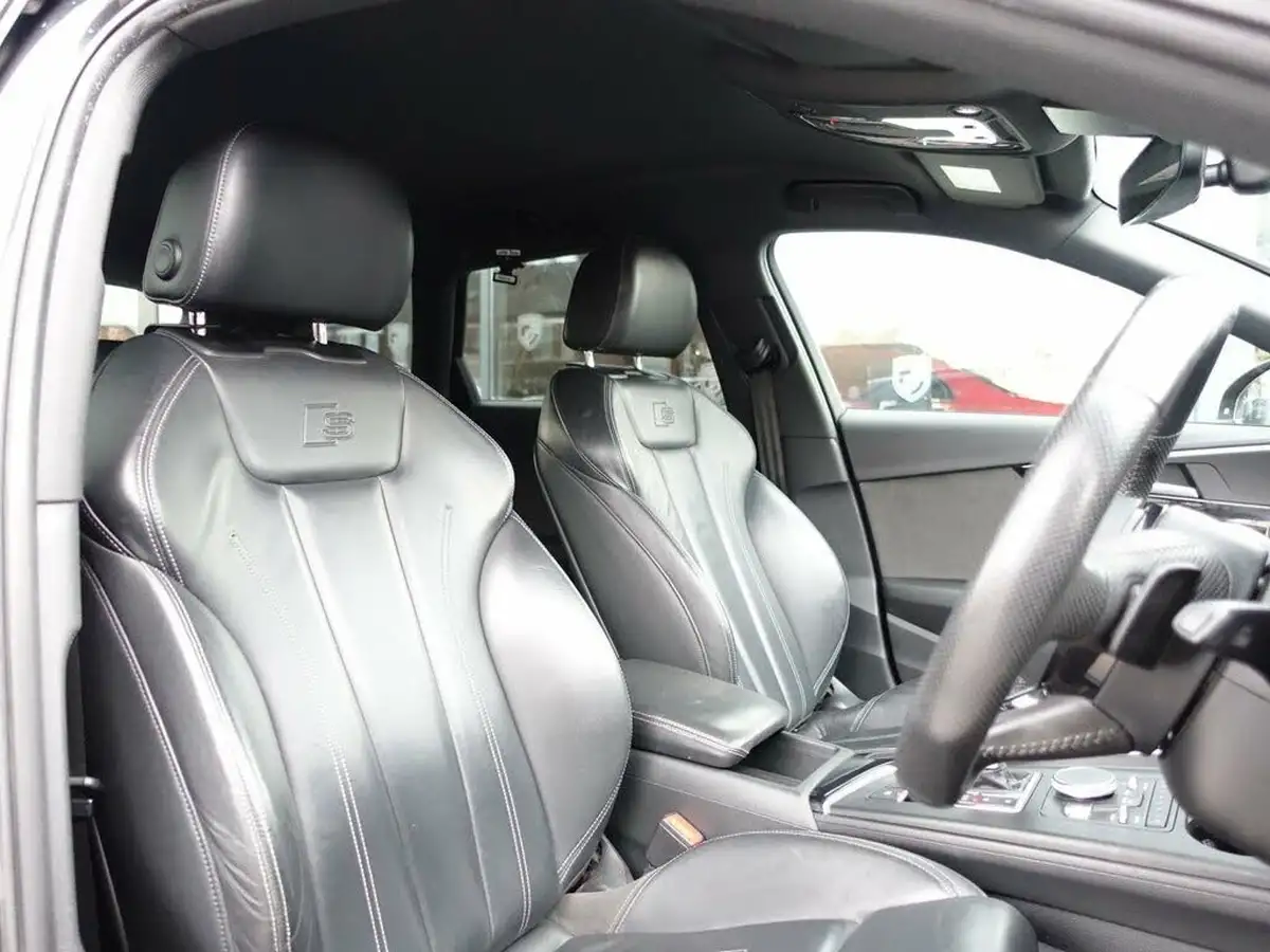 2018-audi-a4-avant-20-tdi-quattro-black-edition-big-2