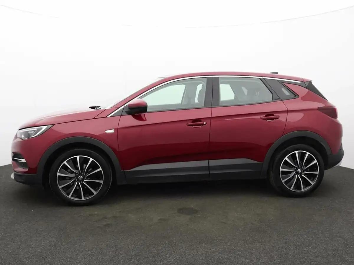 2021-vauxhall-grandland-x-15td-elite-nav-big-3