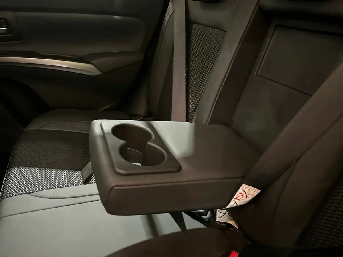 2024-suzuki-s-cross-15-ultra-allgrip-big-23
