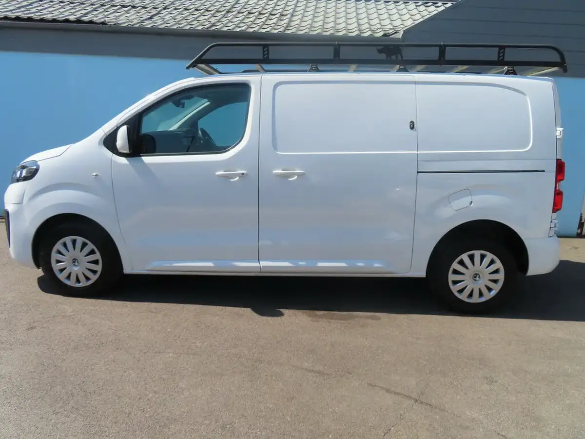 2020-vauxhall-vivaro-20td-3100-l1h1-sportive-120pseu6dt-panel-big-10