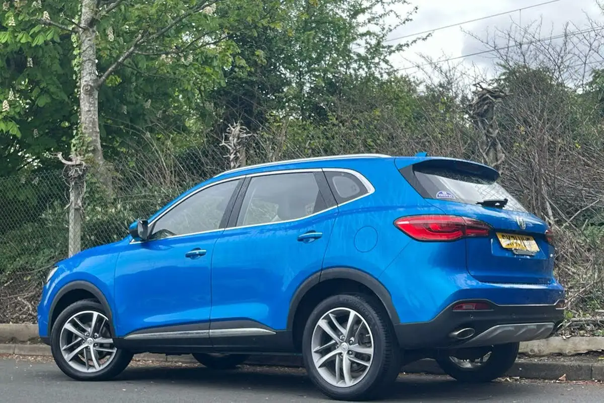 2021-mg-hs-15t-gdi-excite-162ps-big-1