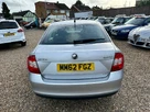 2013-skoda-rapid-12-se-86ps-small-11