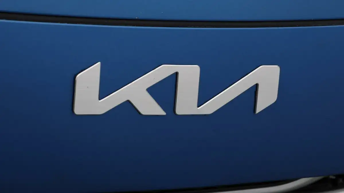 2022-kia-pro-ceed-15-t-gdi-gt-line-big-22