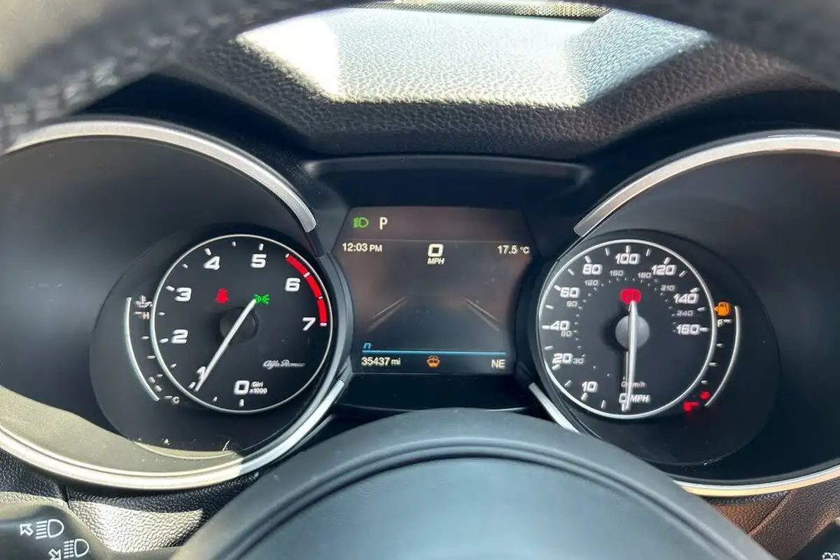2021-alfa-romeo-stelvio-20-sprint-big-18