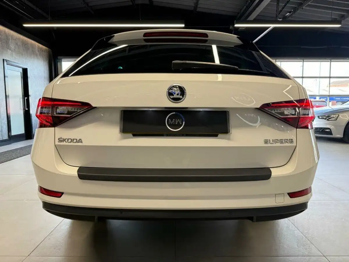 2018-skoda-superb-20tdi-scr-se-l-executive-150ps-estate-dsg-big-4
