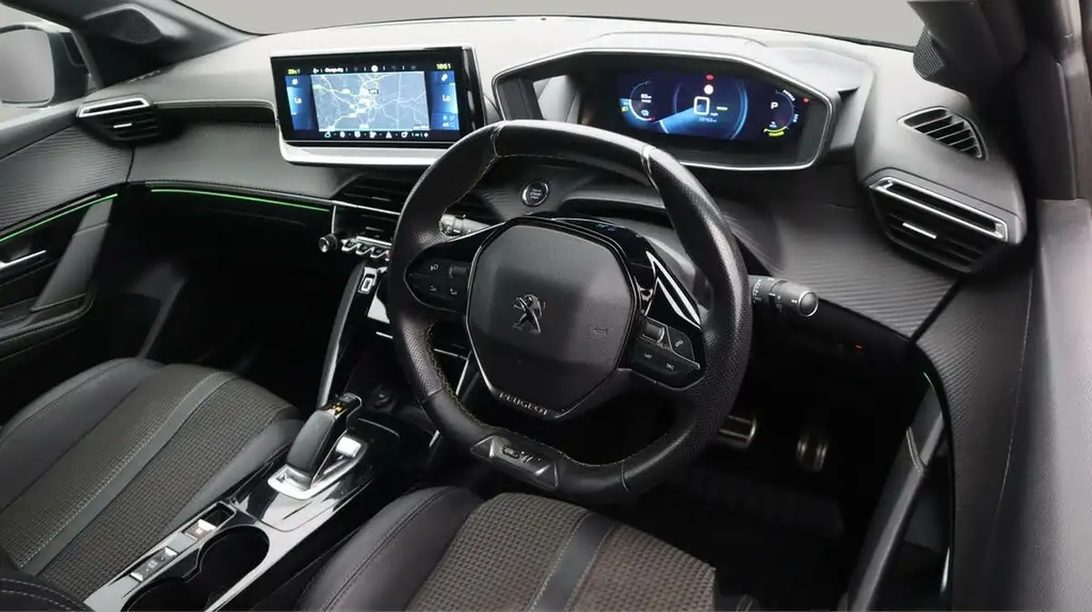 2022-peugeot-208-e-gt-136bhp-50kwh-big-9
