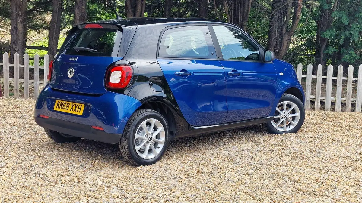 2018-smart-forfour-10-passion-71bhp-big-12