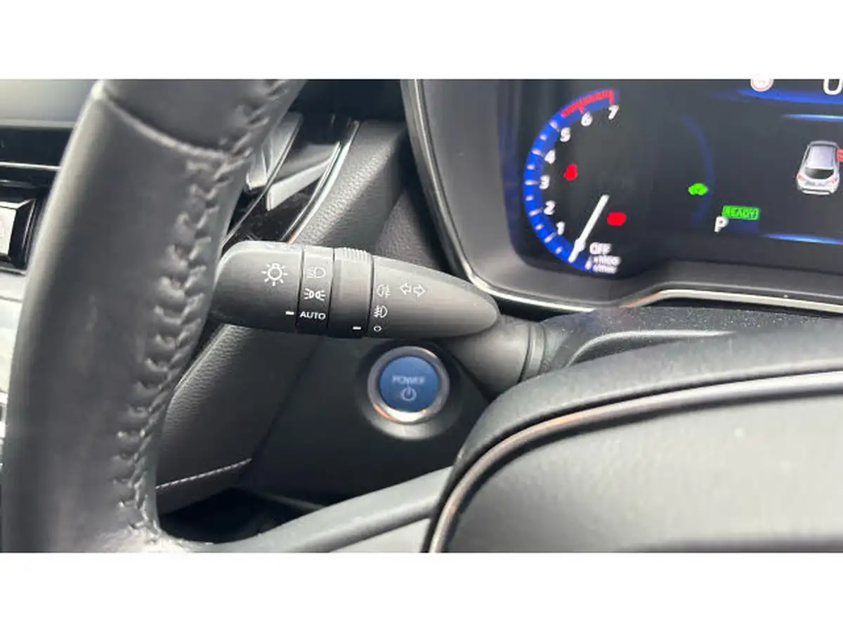 2022-toyota-corolla-18-vvt-i-icon-120bhp-trk-hatchback-5d-big-30
