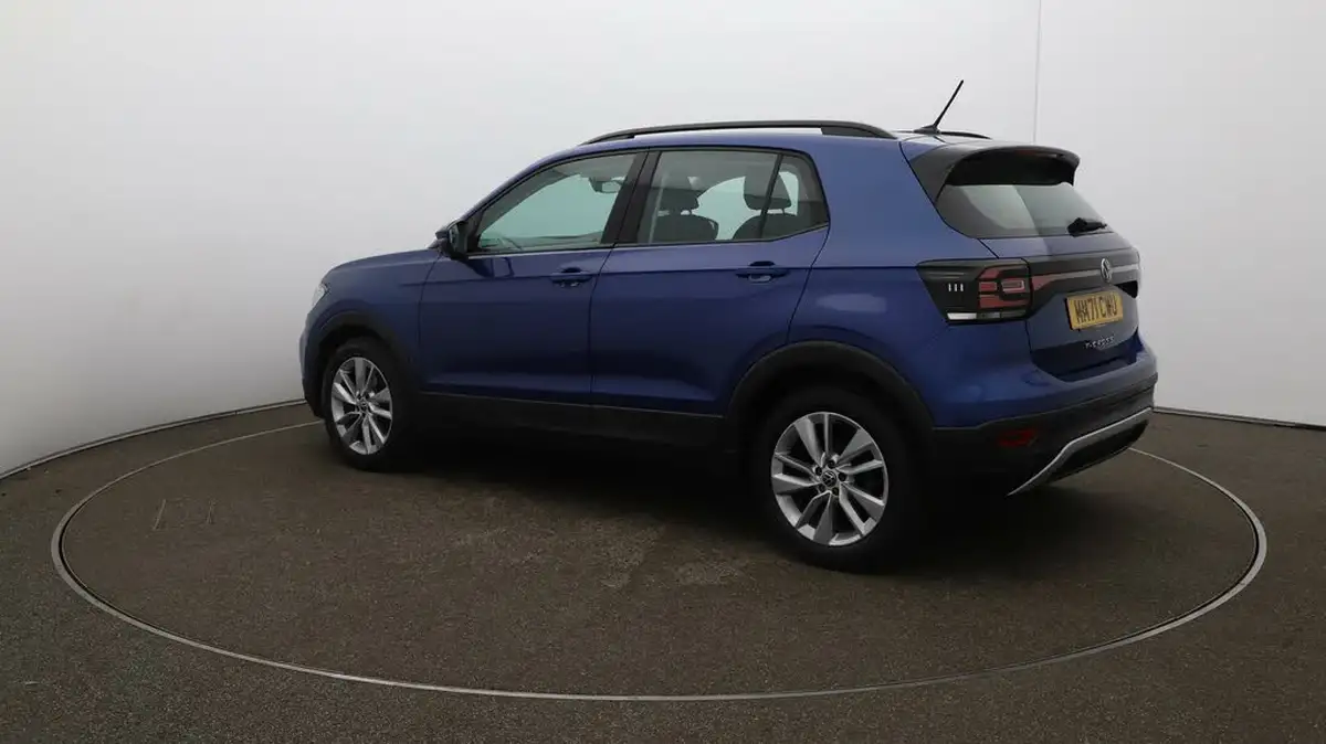 2021-volkswagen-t-cross-big-27