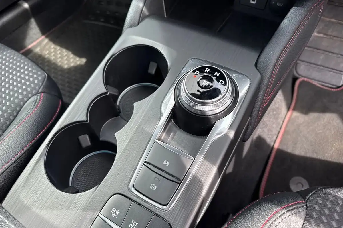 2019-ford-focus-20-st-line-x-estate-auto-big-22