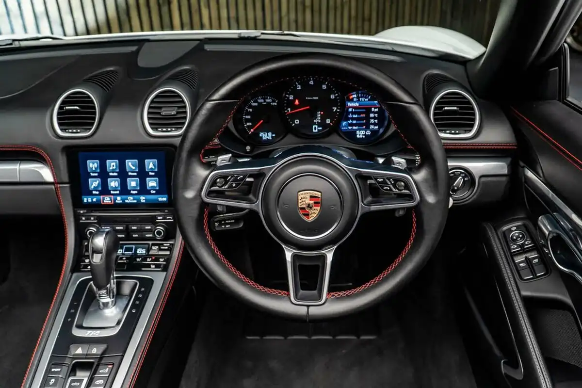 2020-porsche-boxster-718-20-boxster-pdk-big-26