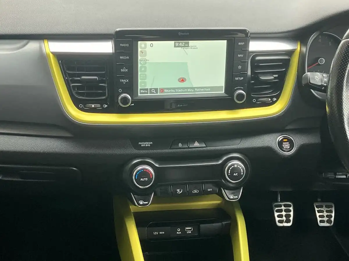 2018-kia-stonic-10-t-gdi-first-edition-big-44