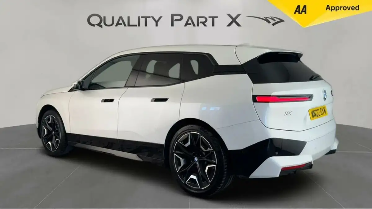 2022-bmw-ix-e-xdrive-50-m-sport-big-4