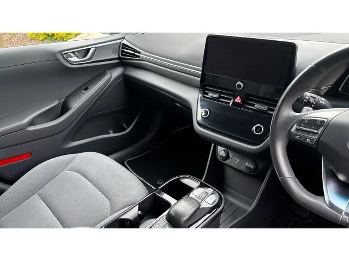 2022-hyundai-ioniq-e-premium-electric-big-13