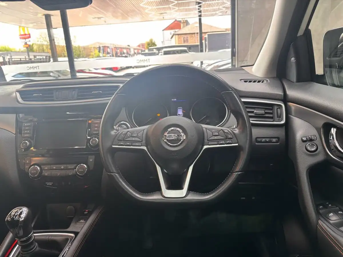2019-nissan-qashqai-13-dig-t-n-motion-160ps-big-44