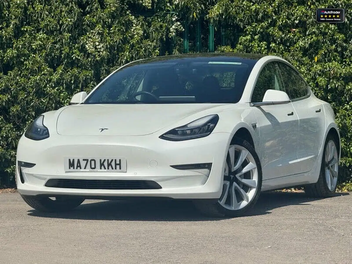 2020-tesla-model-3-e-long-range-big-0
