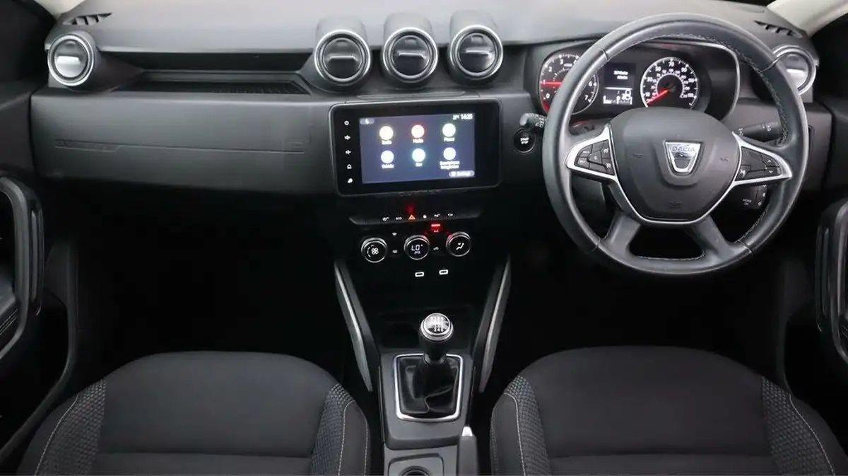 2021-dacia-duster-09-tce-prestige-big-13