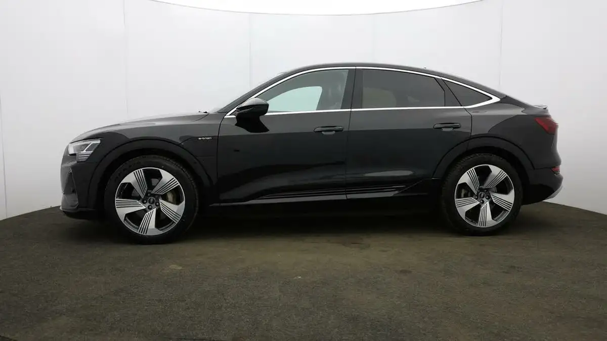 2021-audi-e-tron-50e-s-line-sportback-big-61