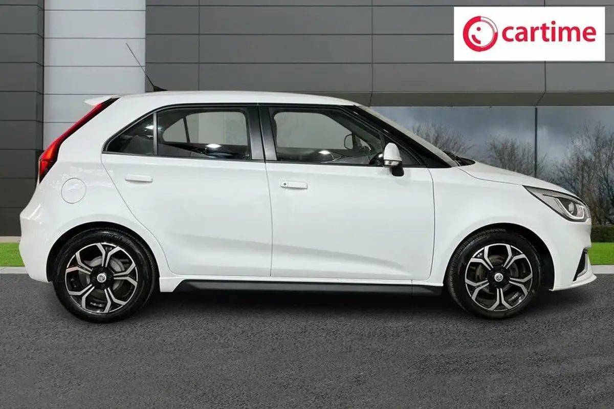 2022-mg-mg3-15-vti-tech-exclusive-nav-big-1