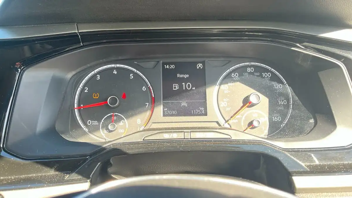2021-volkswagen-polo-10-tsi-match-big-25
