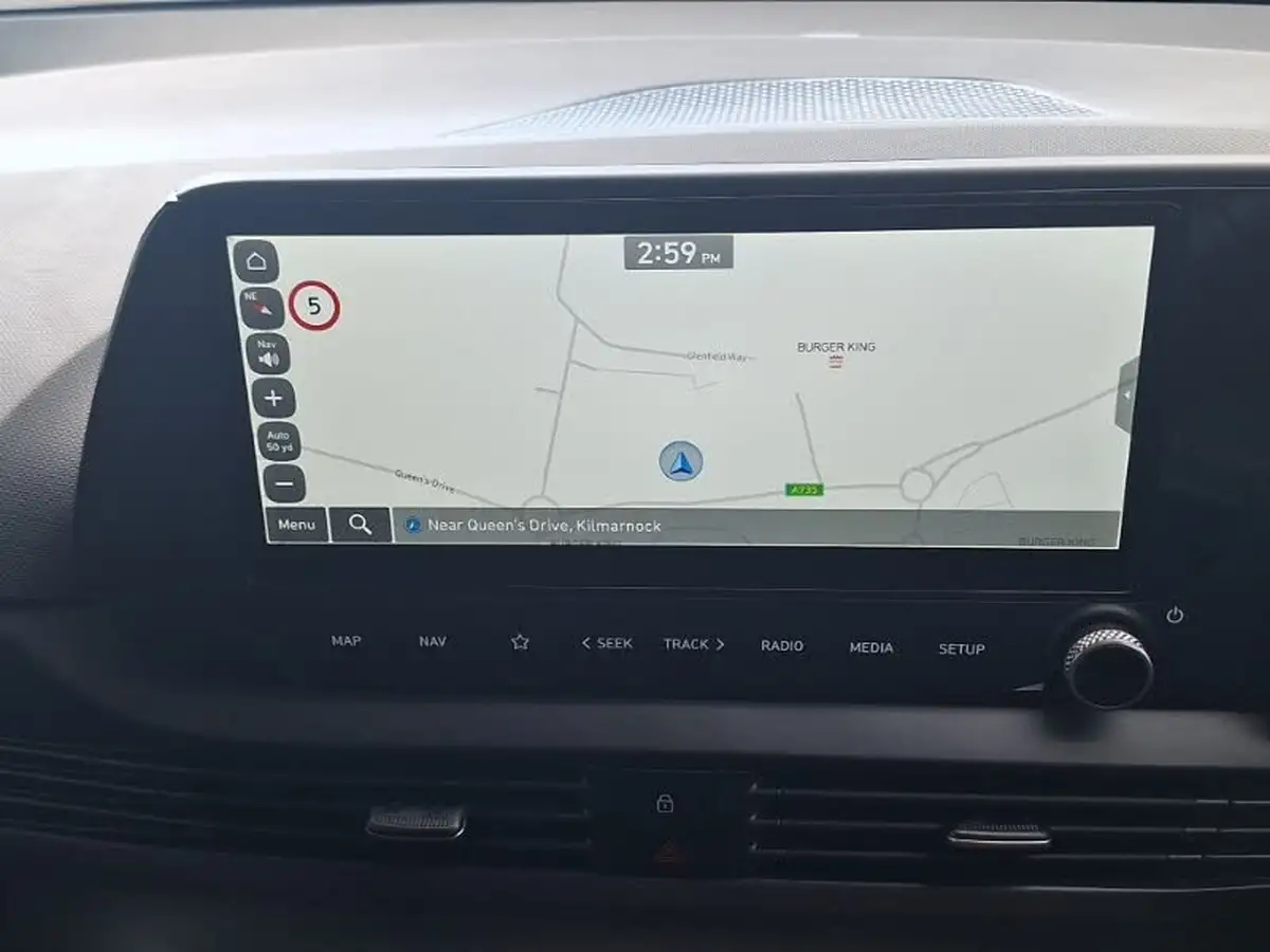 2024-hyundai-i20-10-t-gdi-premium-big-16