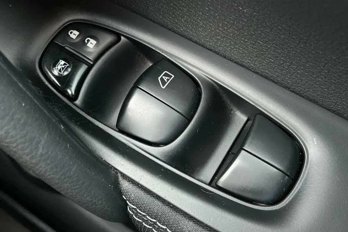 2016-nissan-qashqai-15dci-n-connecta-big-15