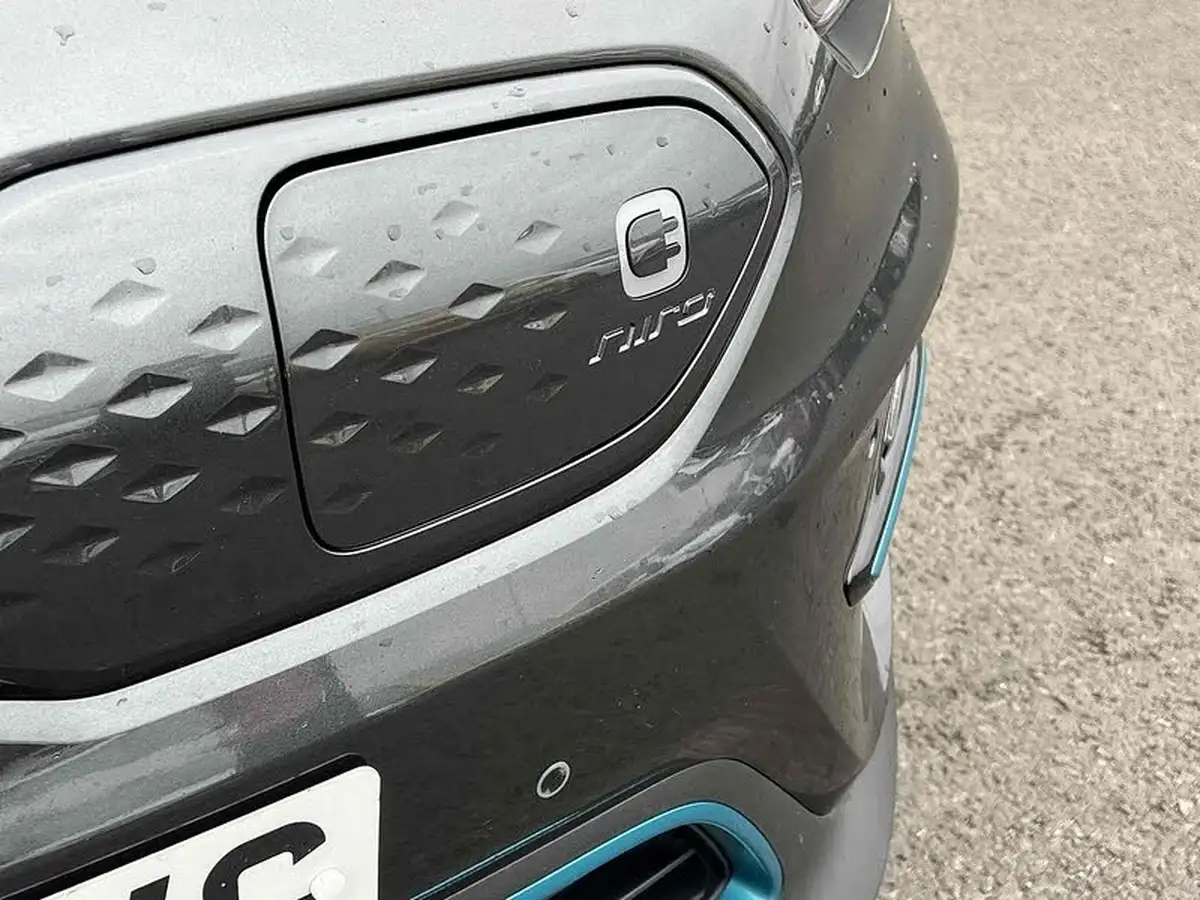 2021-kia-e-niro-ev-4-big-19