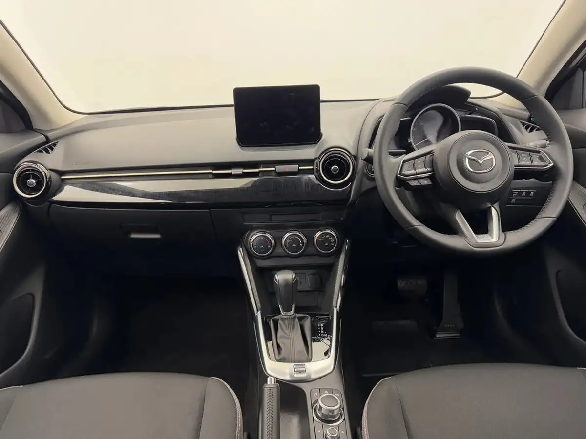2024-mazda-mazda2-15-skyactiv-g-exclusive-line-big-14