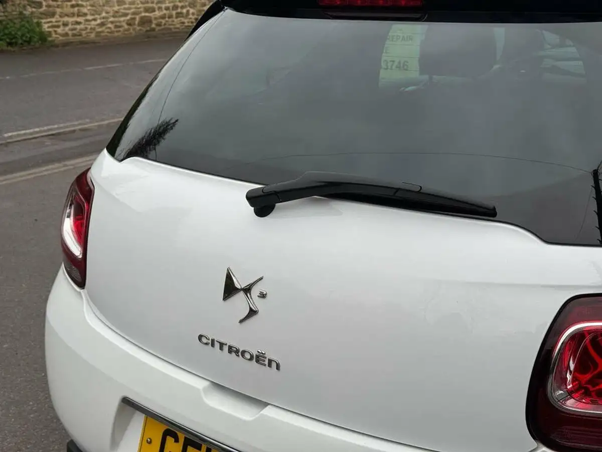 2015-citroen-ds3-12-dstyle-plus-big-6