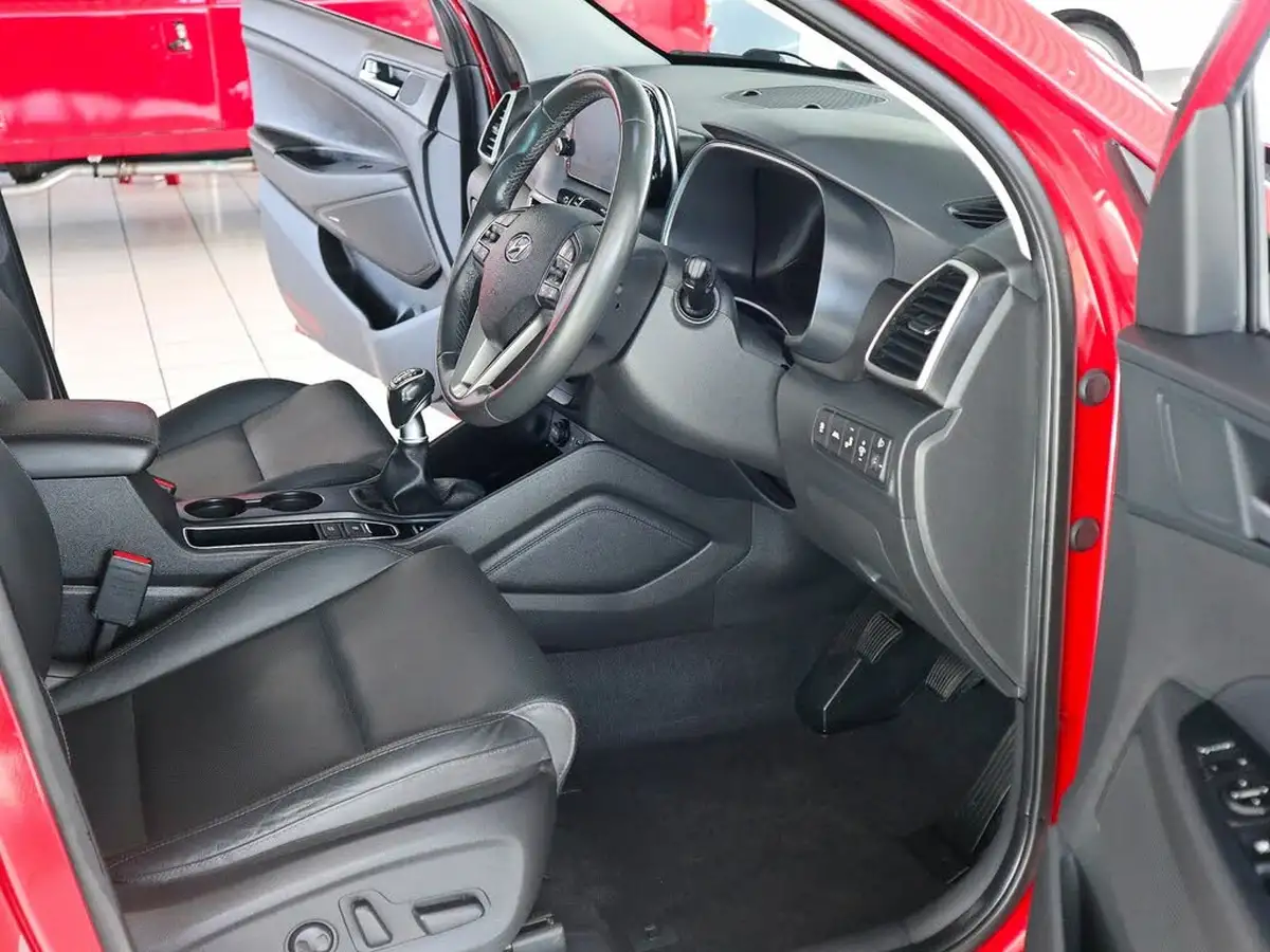 2018-hyundai-tucson-16-gdi-premium-big-2