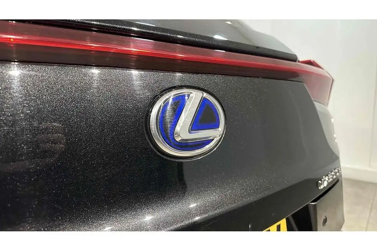 2022-lexus-ux-300e-e-ux-201bhp-big-15