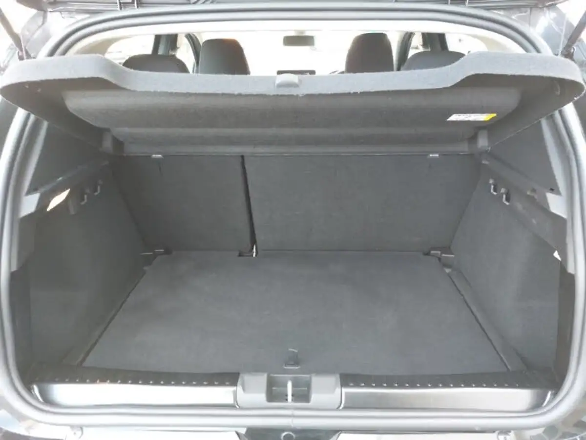 2024-dacia-sandero-stepway-10-tce-extreme-90bhp-big-7