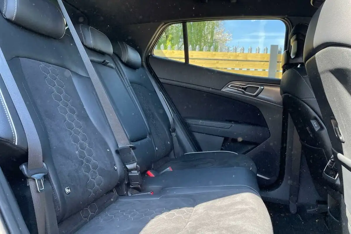 2023-kia-sportage-16-t-gdi-gt-line-148bhp-48v-dct-big-21