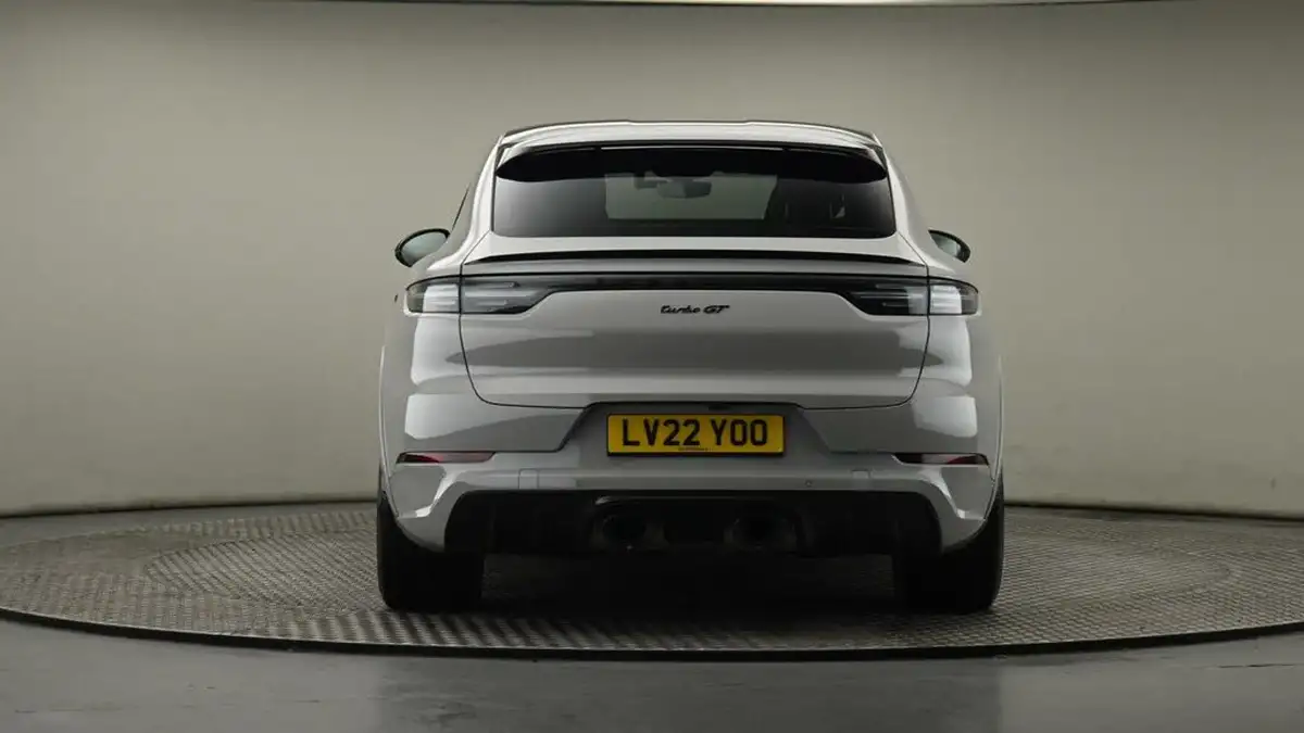 2022-porsche-cayenne-40-v8-turbo-coupe-big-32