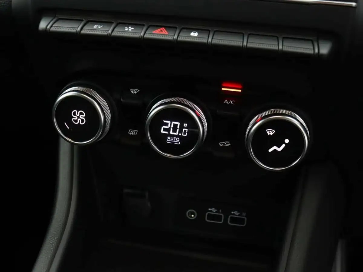 2023-renault-captur-16-techno-160ps-plug-in-big-28