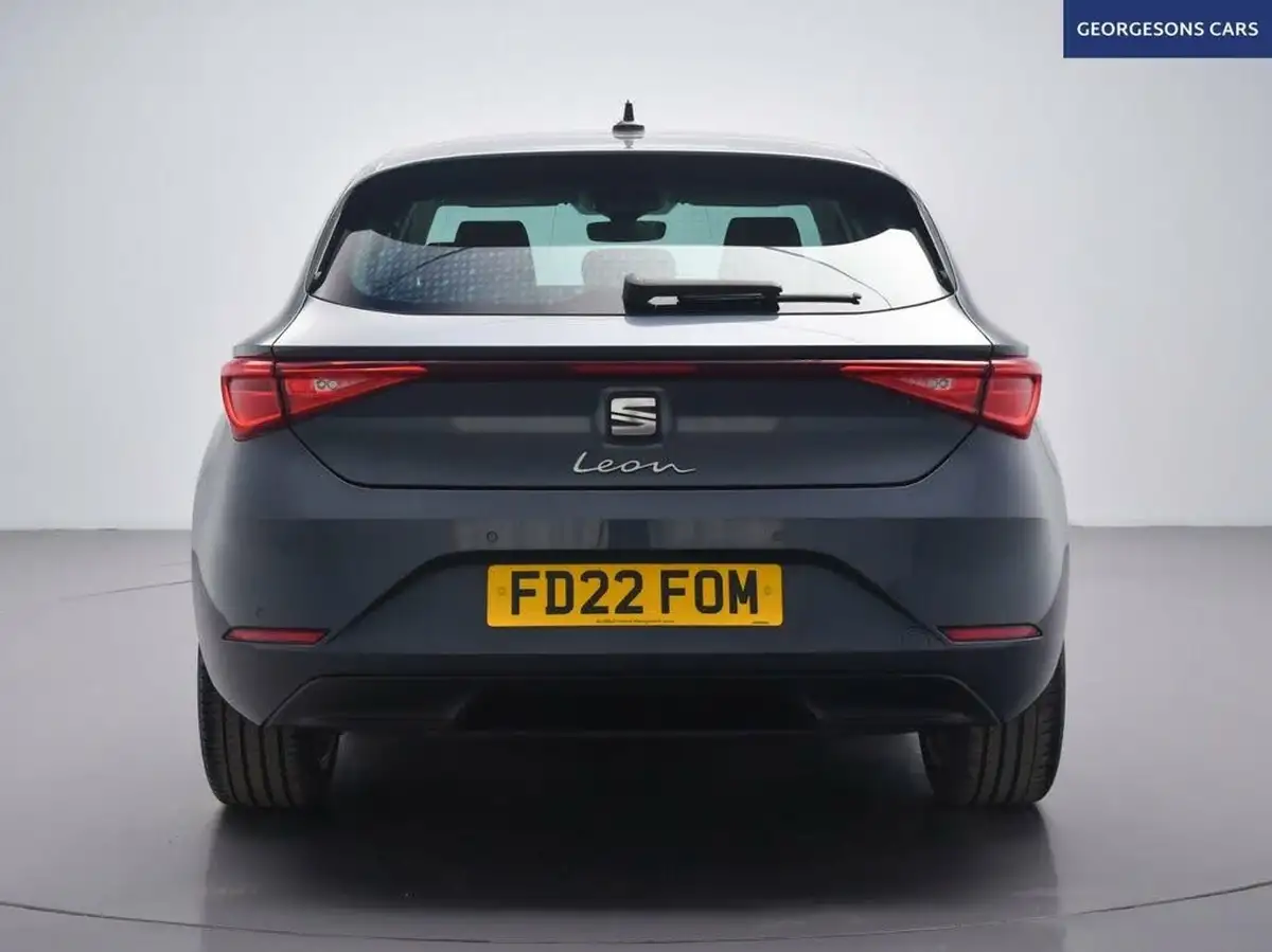 2022-seat-leon-10-tsi-evo-se-dynamic-hatchback-big-7