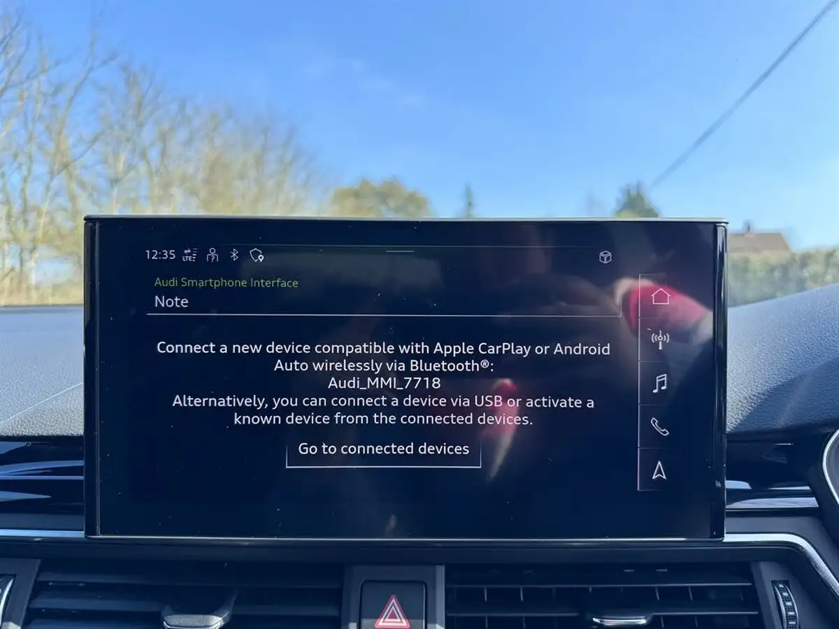 2021-audi-a4-avant-20-35-tfsi-black-edition-s-tronic-big-17