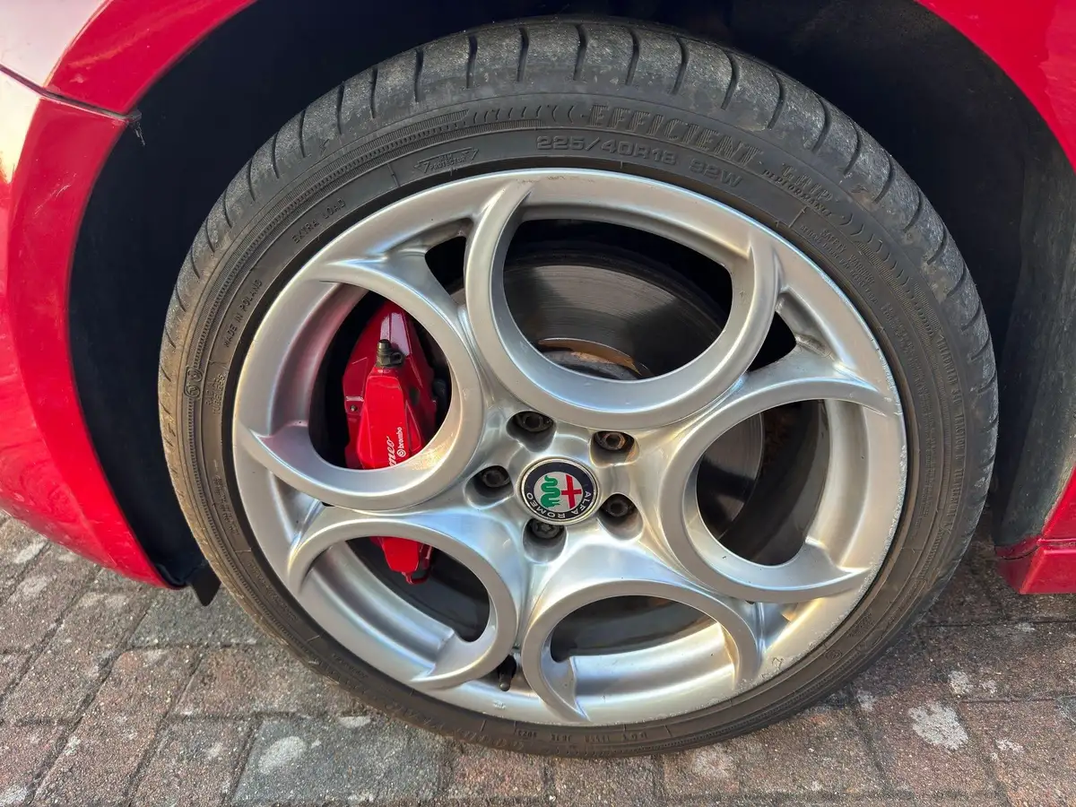 2016-alfa-romeo-giulietta-20jtdm-2-speciale-175bhp-alfa-tct-big-47