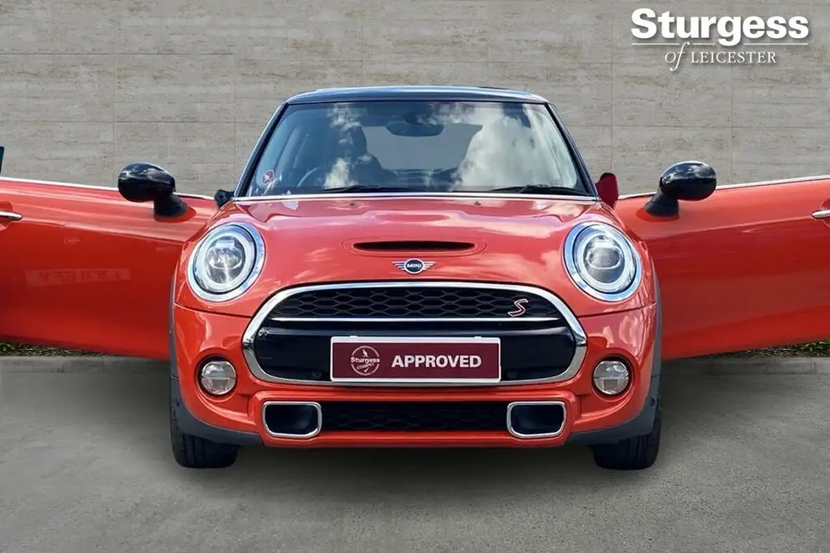 2018-mini-cooper-20-cooper-s-exclusive-ss-hatchback-3d-big-30