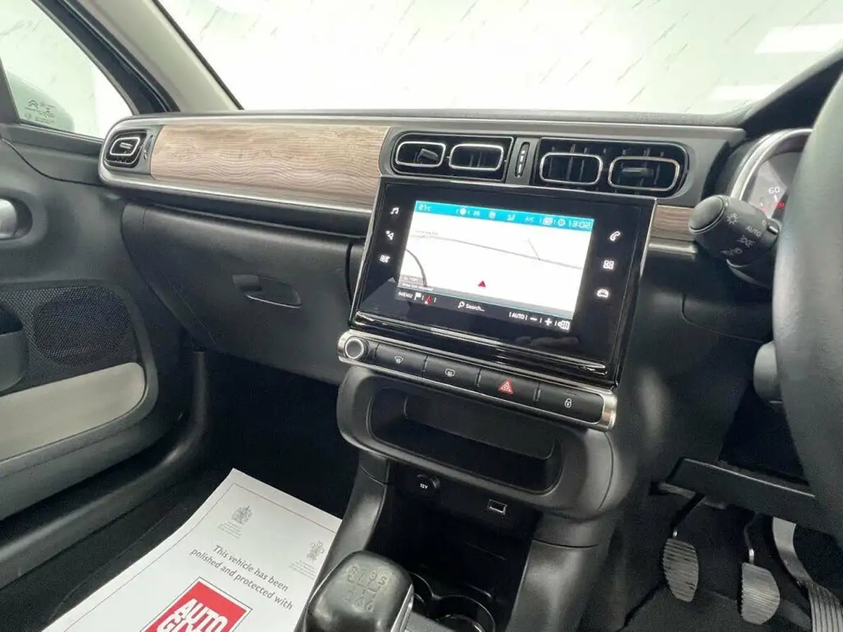 2022-citroen-c3-12-puretech-shine-plus-110ps-ss-big-14