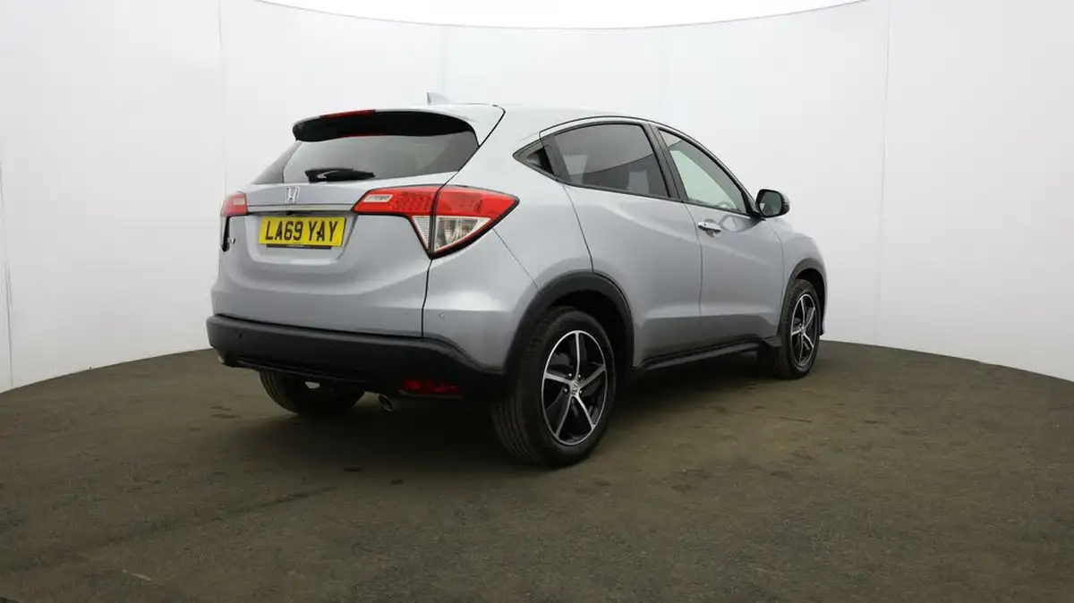 2020-honda-hr-v-15-i-vtec-se-big-50