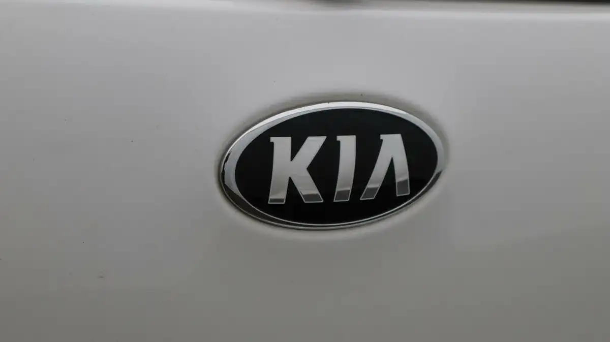 2021-kia-niro-16-gdi-4-156kwh-big-23