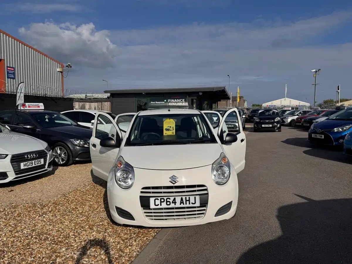 2014-suzuki-alto-10-sz-big-37