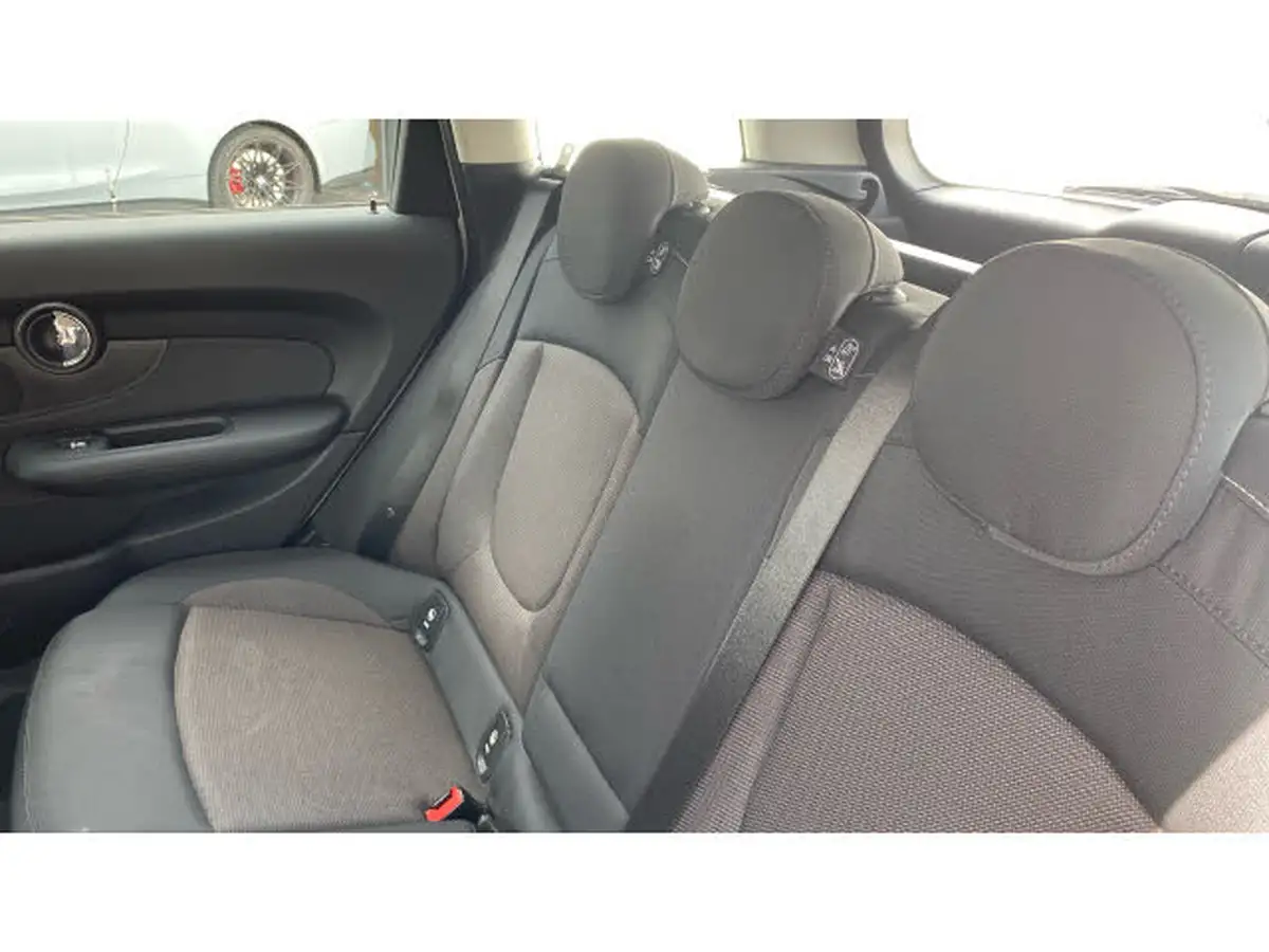 2019-mini-clubman-15-cooper-classic-134bhp-big-11