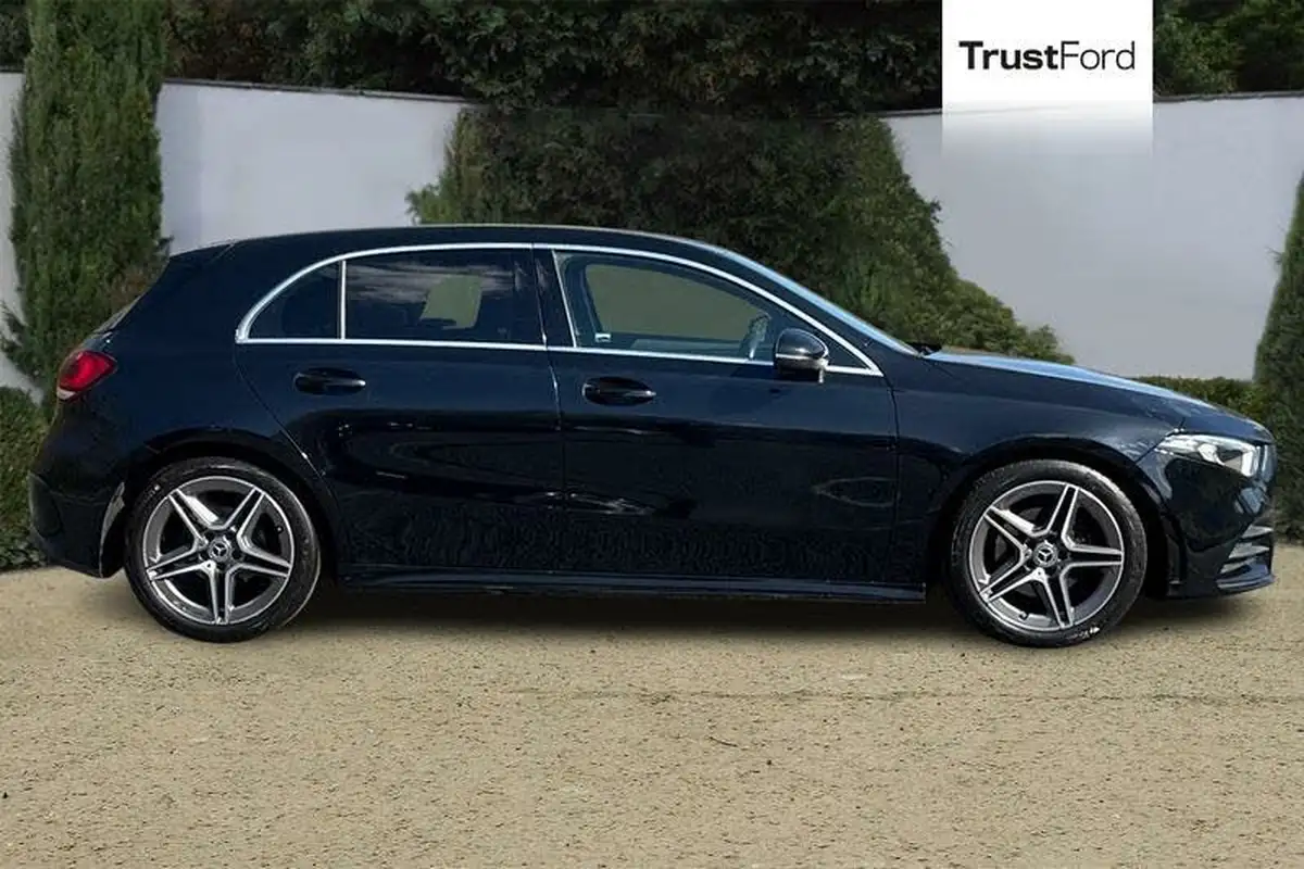 2018-mercedes-benz-a-class-15d-a180d-amg-line-116ps-ss-hatchback-5d-7g-dct-big-2
