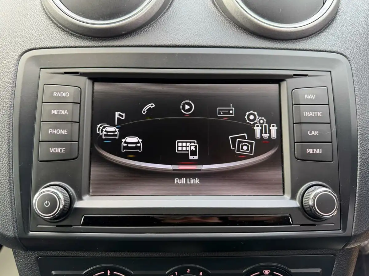 2016-seat-ibiza-12-tsi-fr-technology-110ps-sportcoupe-3d-big-27