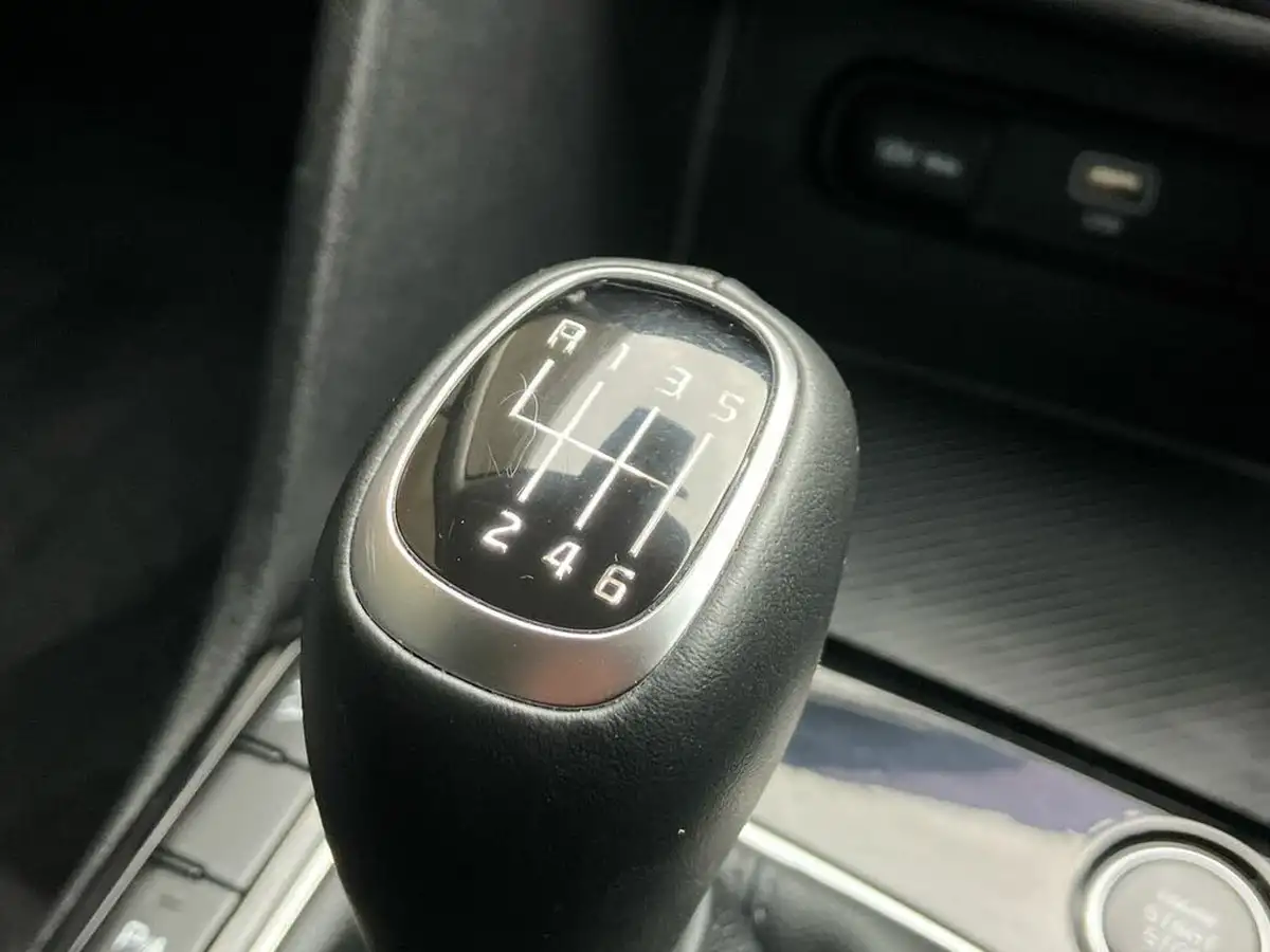 2022-kia-sportage-16-t-gdi-launch-edition-big-54