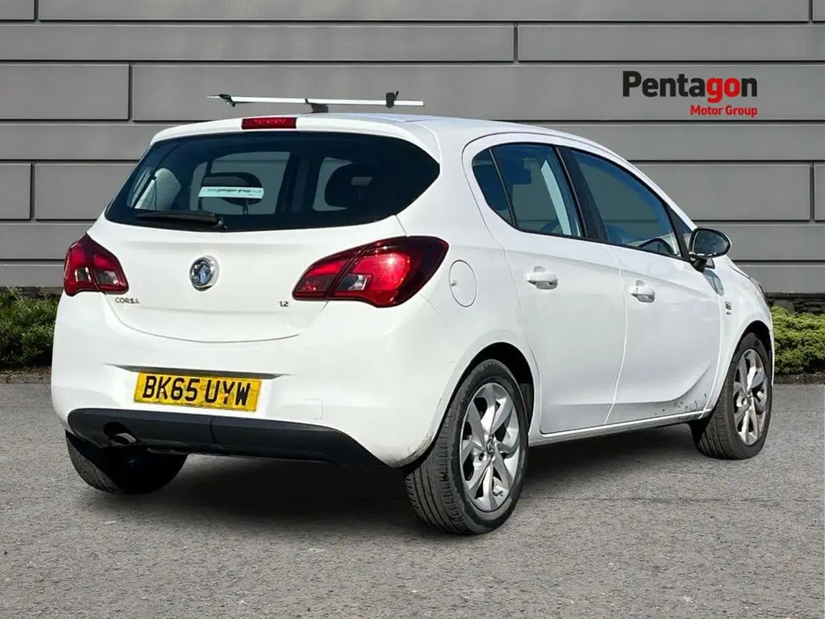 2015-vauxhall-corsa-12i-sri-5d-big-3