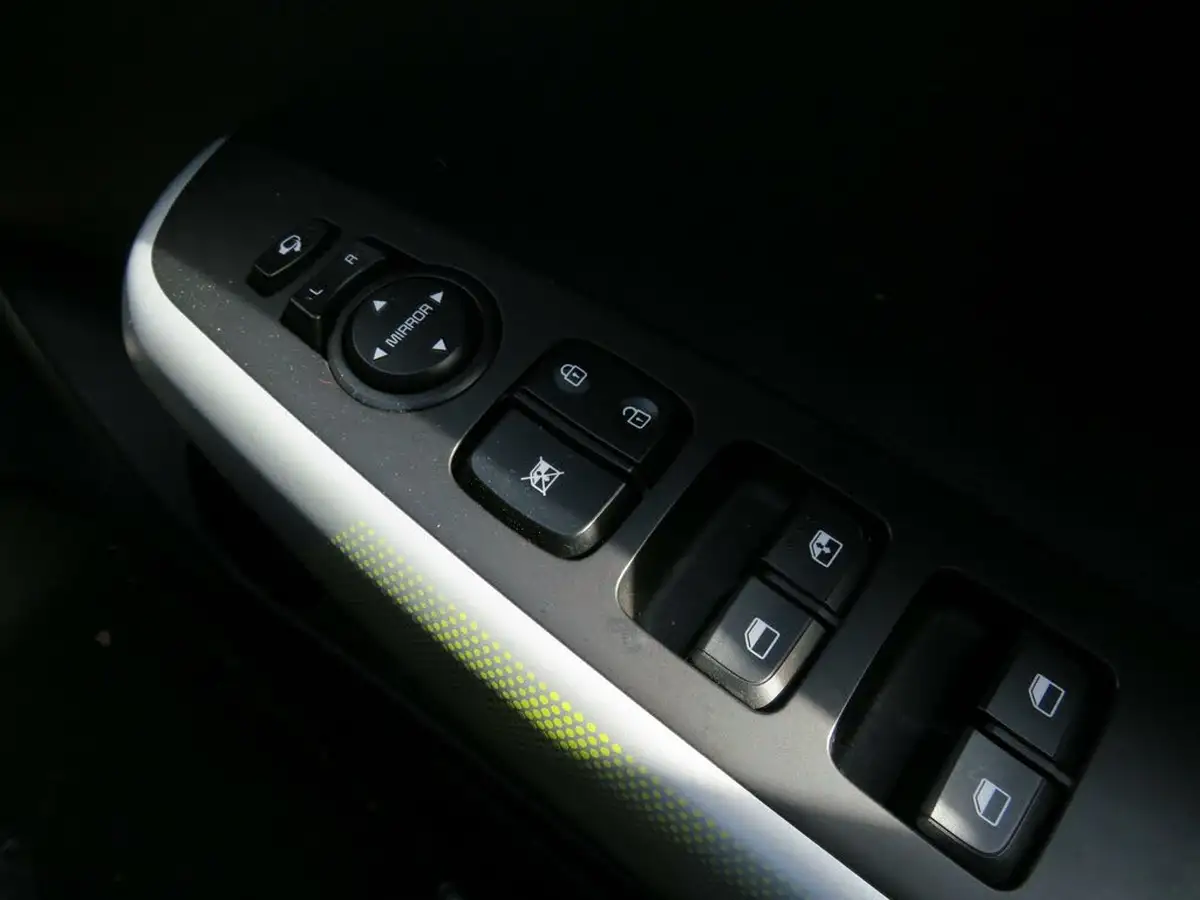 2023-kia-picanto-10-x-line-s-auto-seq-big-20