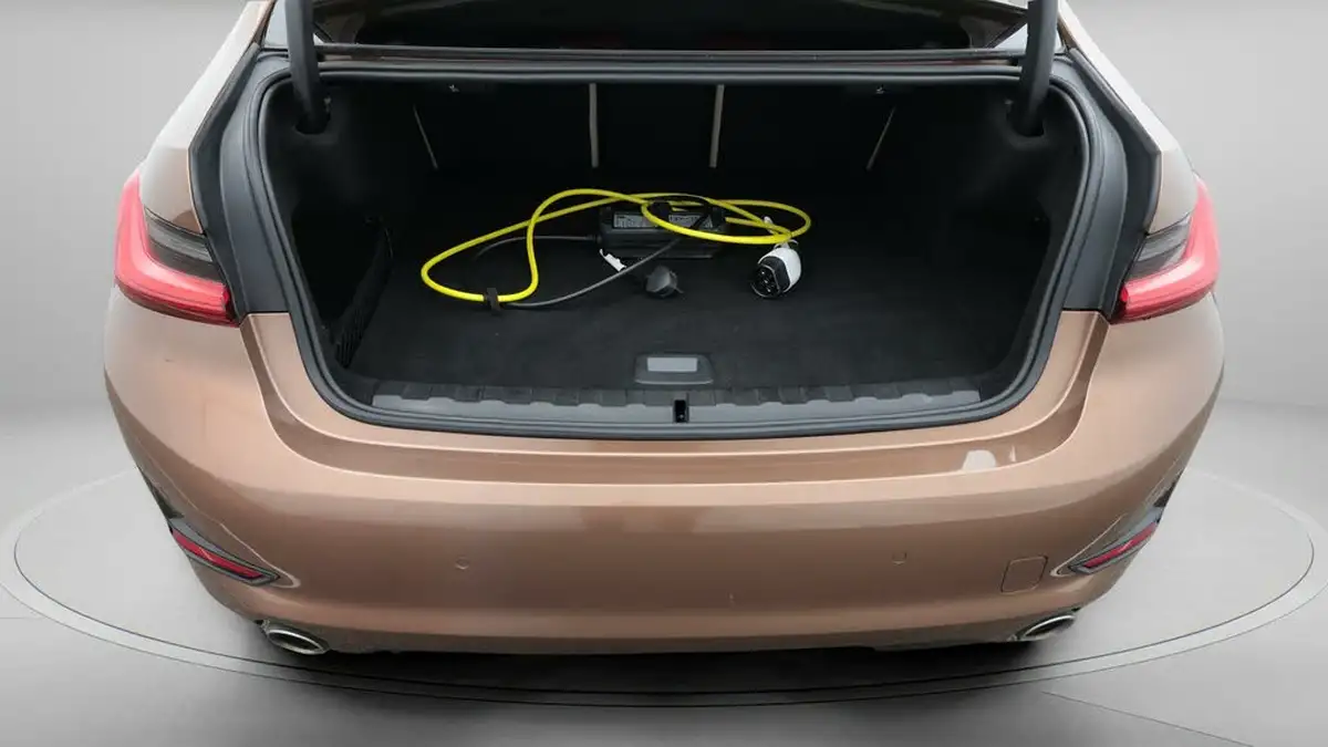 2019-bmw-3-series-20-330e-sport-pro-big-17